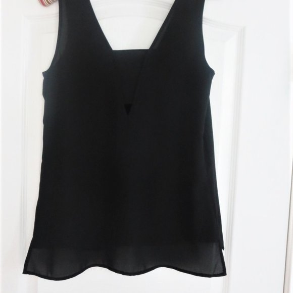 3 For 1 Sleeveless Tops Express Loft Old Navy Size XS New  Striped Tank Ruffle - Picture 15 of 16